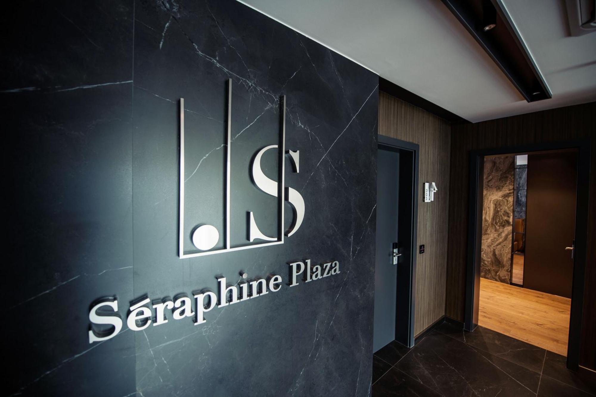 Seraphine Plaza Peja Exteriör bild